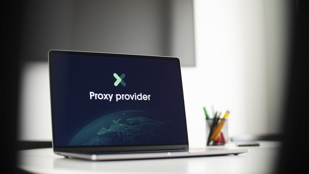 What Is CroxyProxy .com and Why Should You Care?